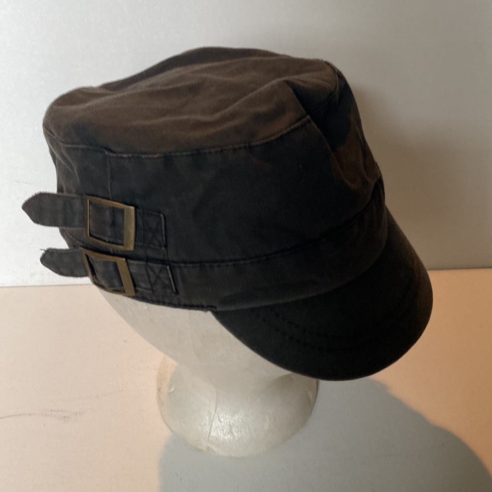NWOT Four Women’s Caps - Picture 7 of 10